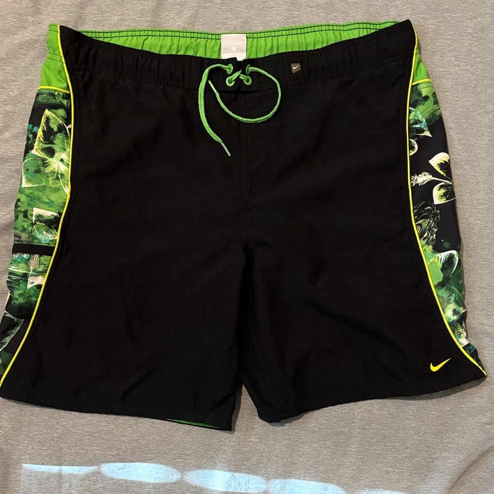 Nike Men's Black and Vibrant Green Board Shorts